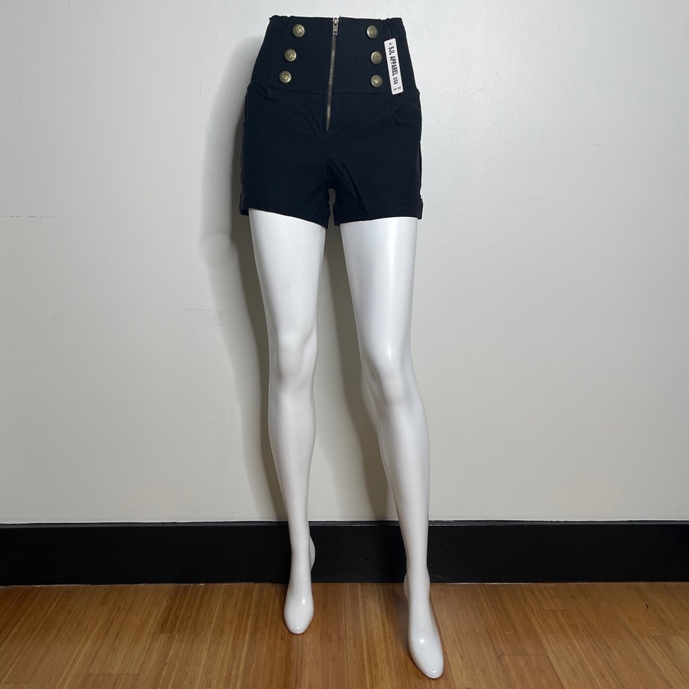 NWT pinup style high-waist black shorts. L